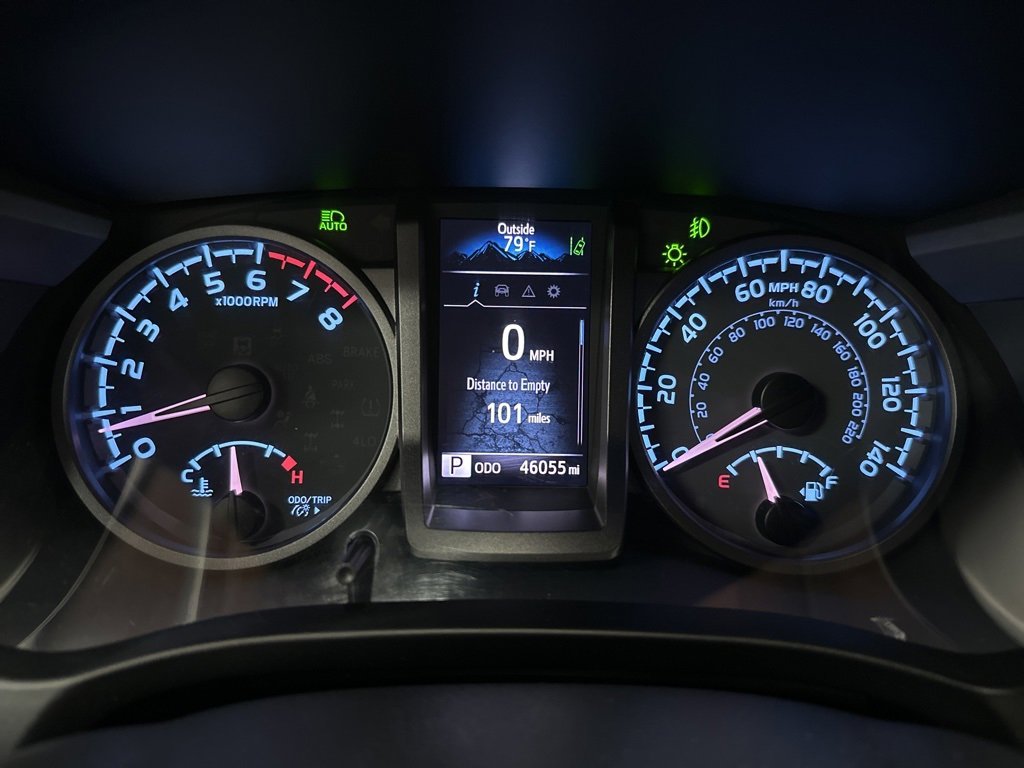 Used 2021 Toyota Tacoma TRD Off-Road image 14