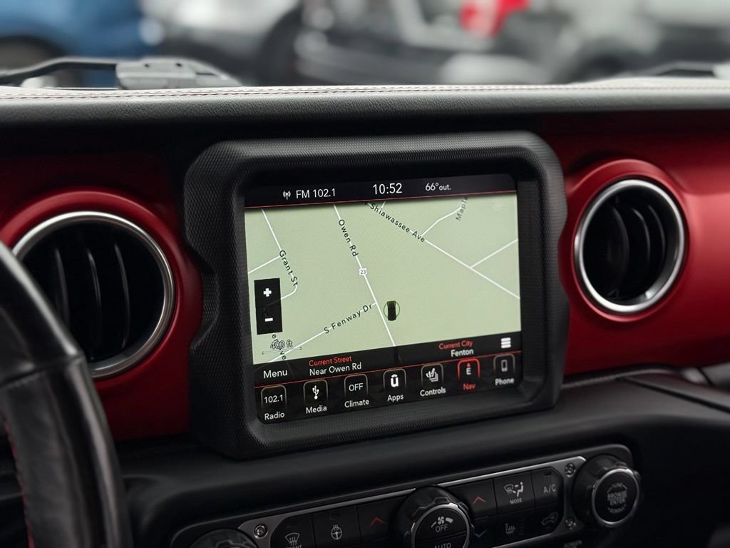 Used 2018 Jeep Wrangler Unlimited Rubicon w/ Uconnect 4C Nav & Sound Group AWD/4WD video 3