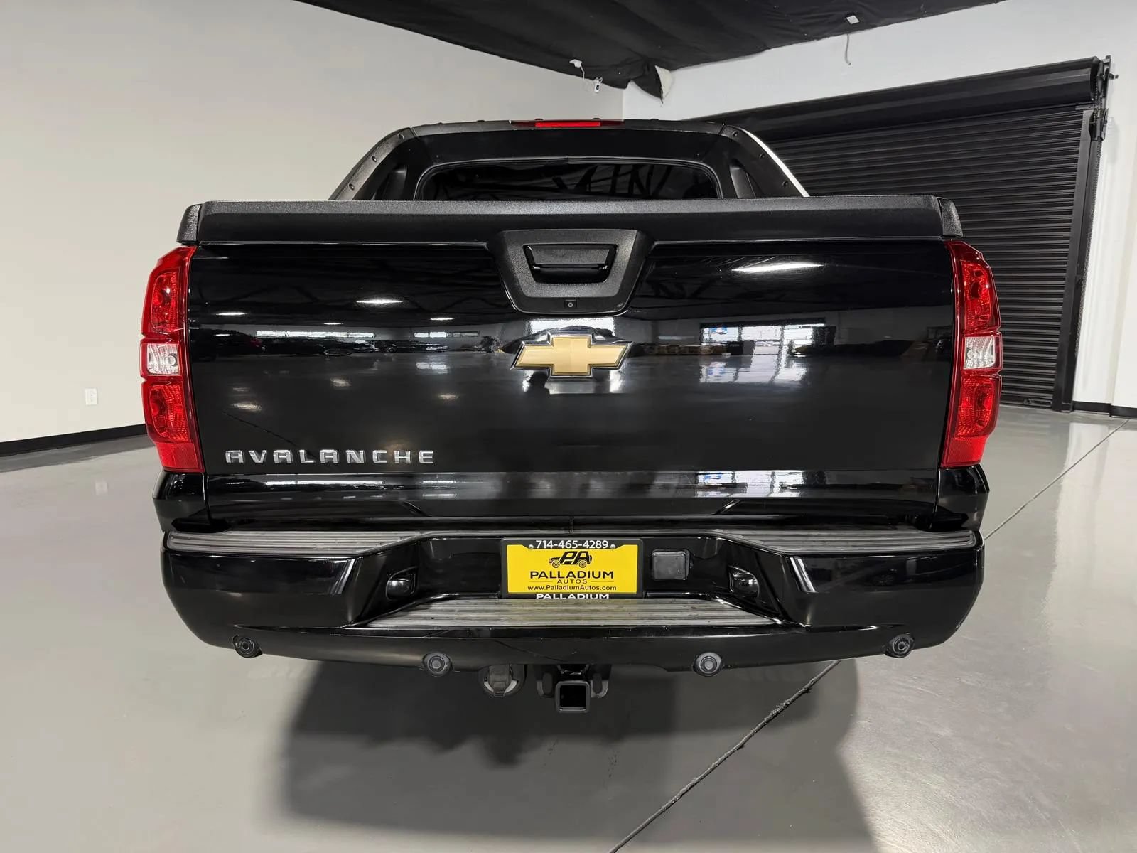Used 2007 Chevrolet Avalanche LTZ w/ LTZ Preferred Equipment Group AWD/4WD image 5