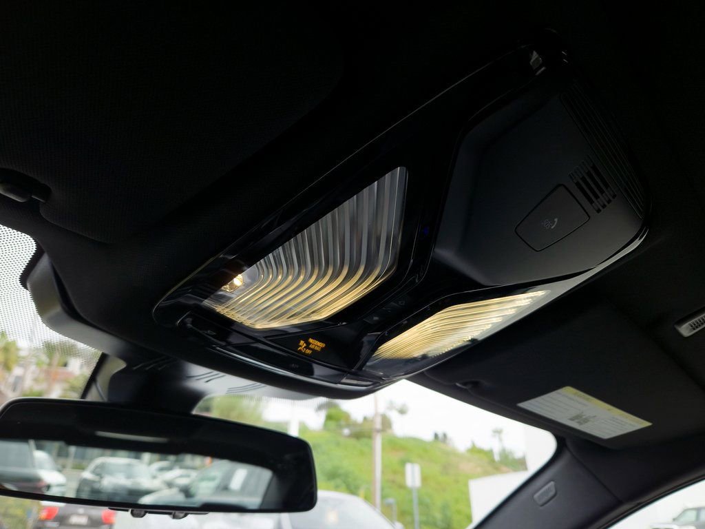 Used 2023 BMW 540i 540i w/ M Sport Package image 18