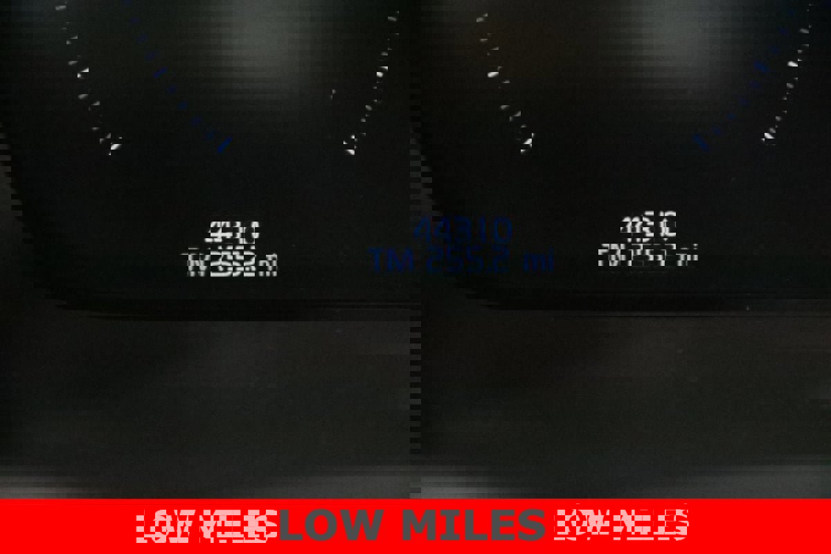 Used 2022 Volvo XC90 T6 Momentum w/ Advanced Package image 17