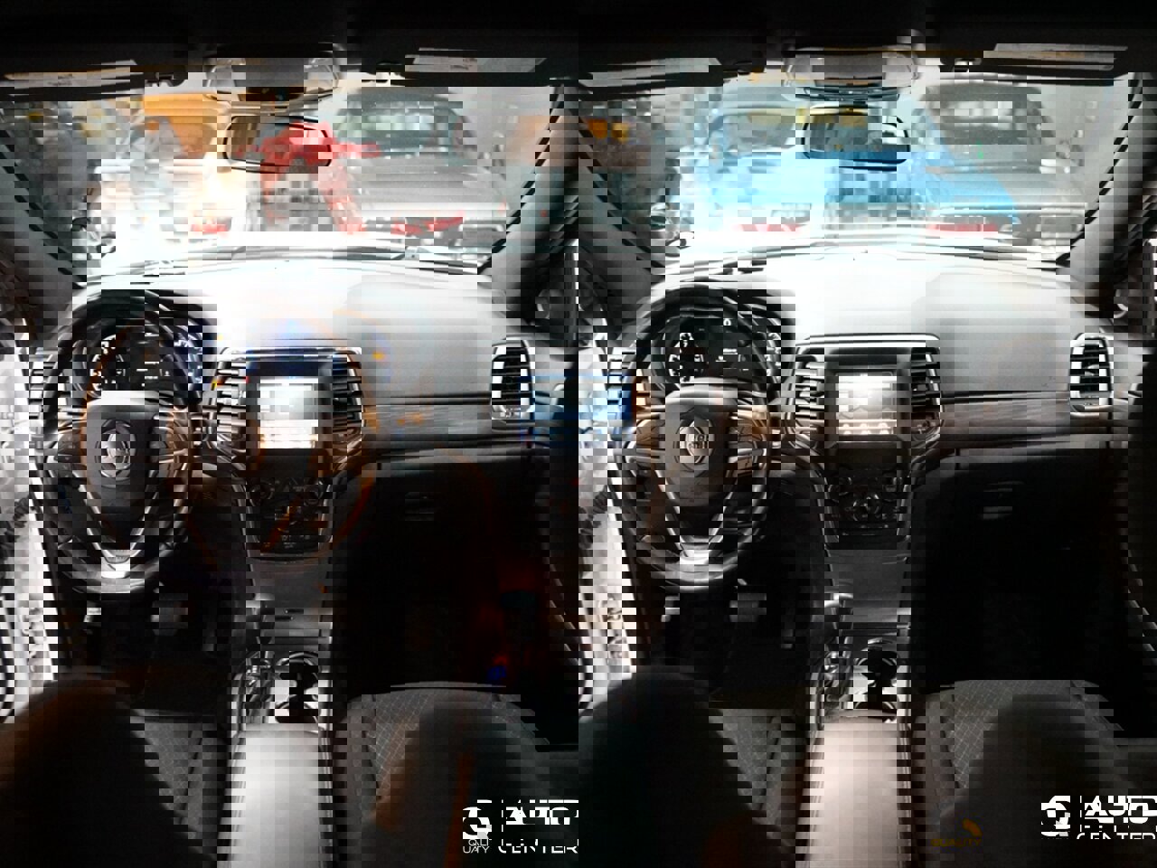 Used 2020 Jeep Grand Cherokee Laredo image 12