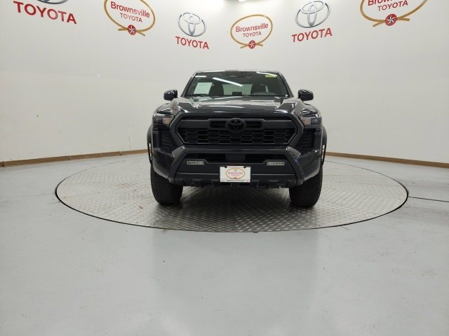 Used 2024 Toyota Tacoma TRD Off-Road image 4