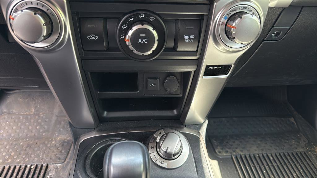 Used 2024 Toyota 4Runner SR5 Premium w/ SR5 Premium Package AWD/4WD image 25