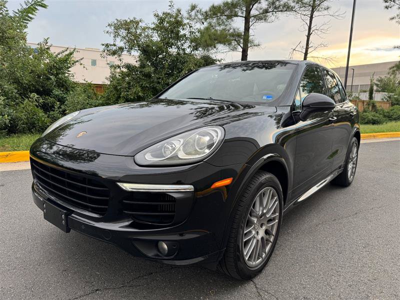 Used 2015 Porsche Cayenne S AWD/4WD image 2
