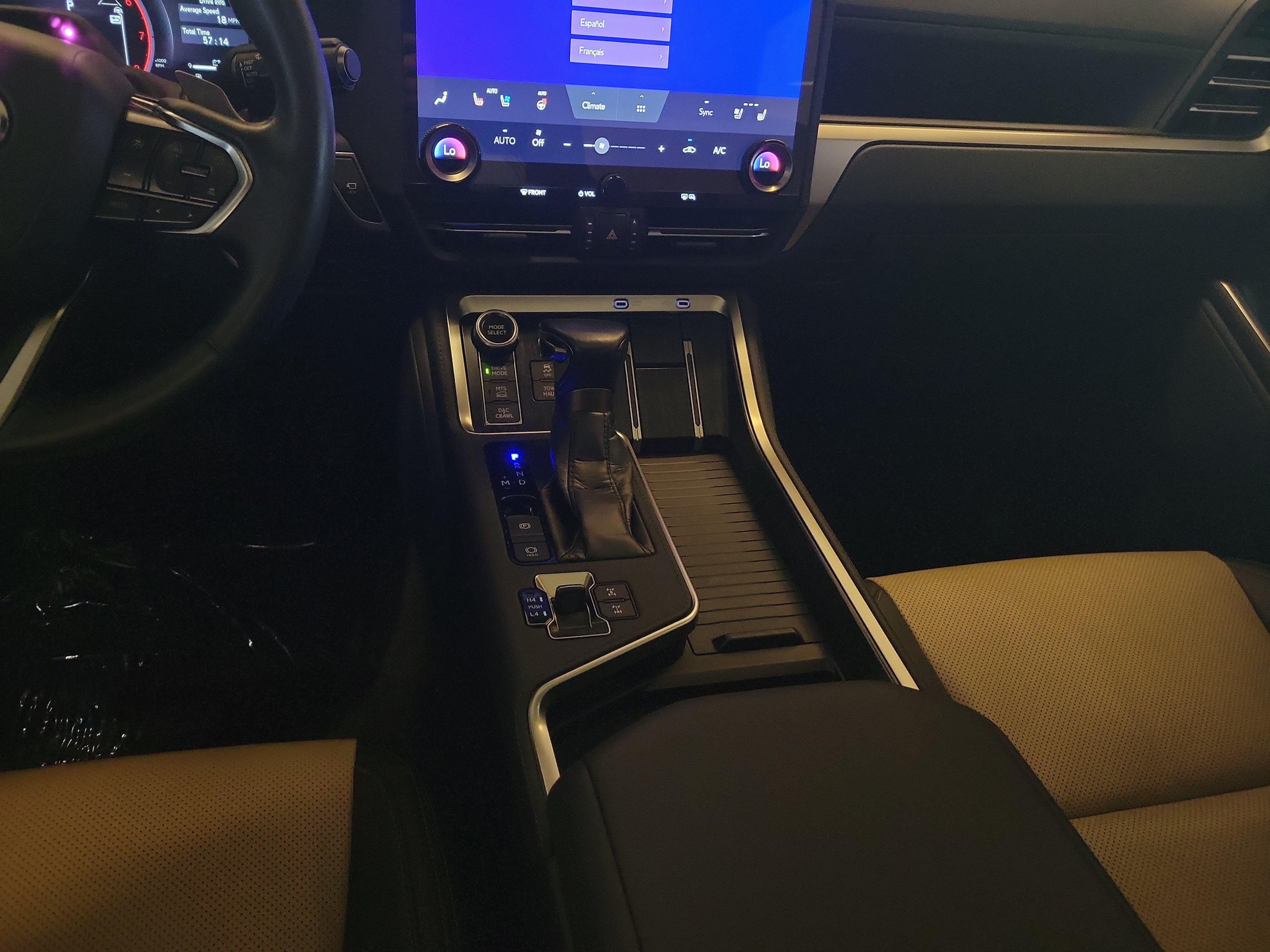 Used 2024 Lexus GX 550 AWD/4WD image 20