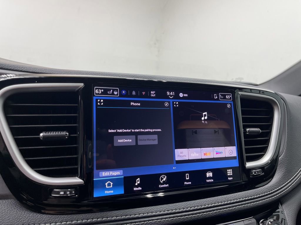New 2026 Chrysler Pacifica Select image 14