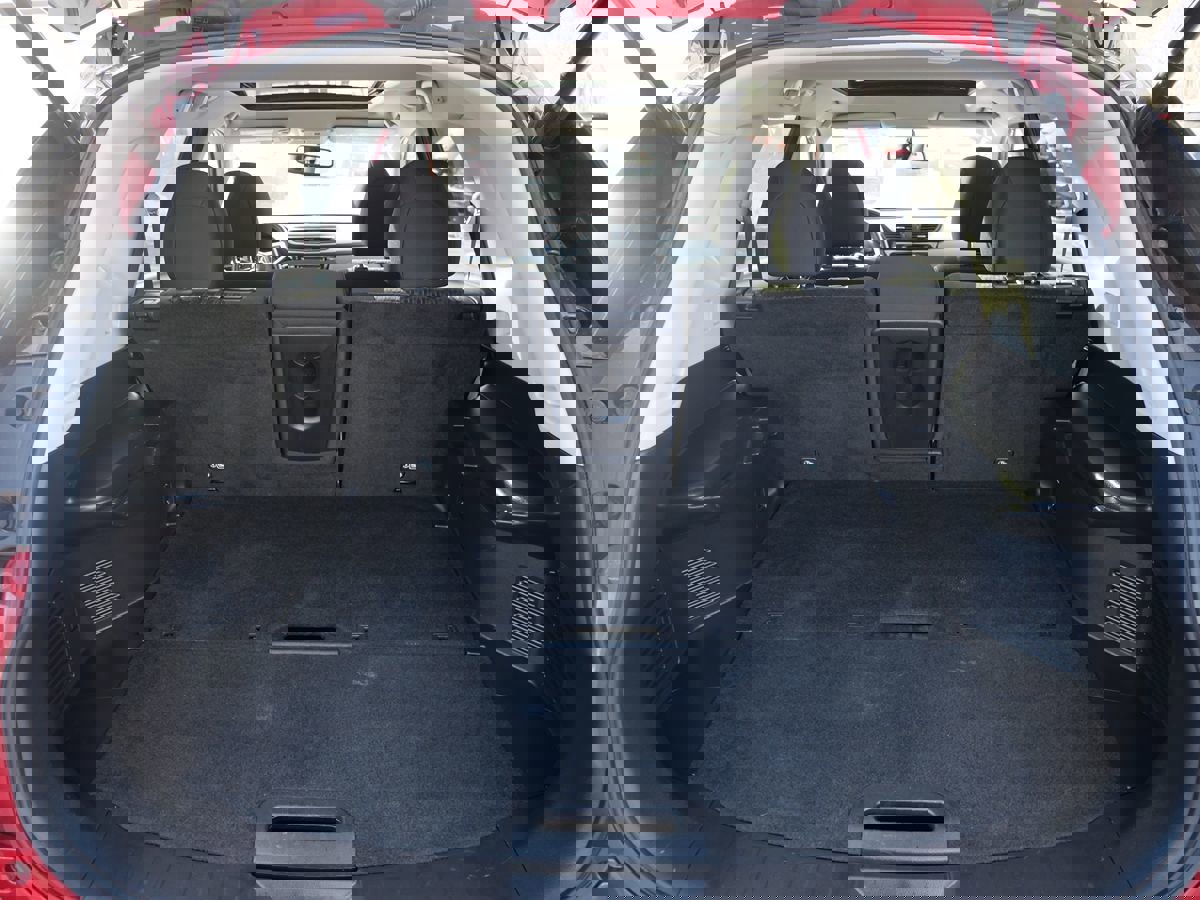 Used 2017 Nissan Rogue SV image 25