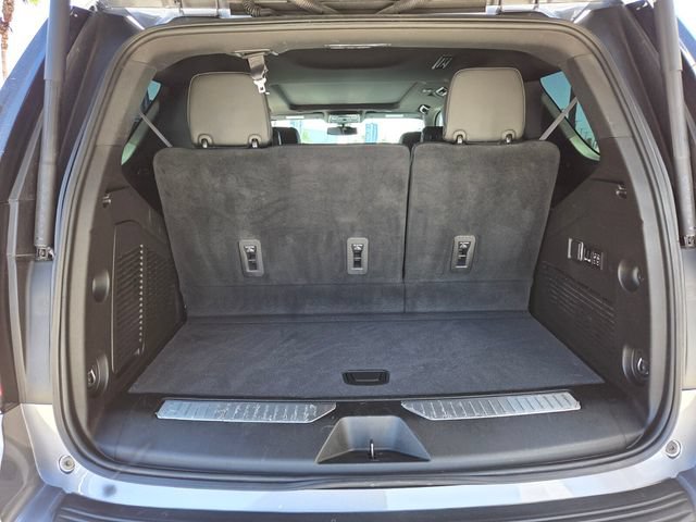 Certified 2022 Chevrolet Tahoe Z71 w/ Luxury Package AWD/4WD image 14