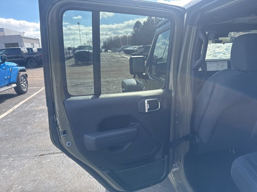 New 2025 Jeep Wrangler Unlimited Sport AWD/4WD image 39