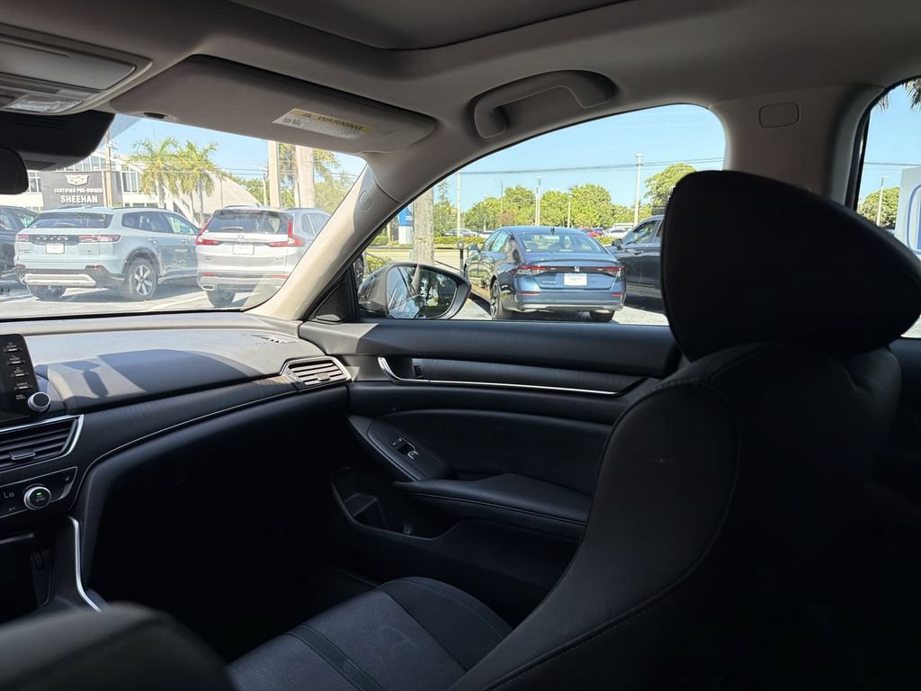 Used 2020 Honda Accord EX image 11