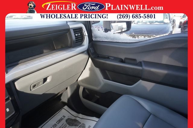 Used 2024 Ford F250 XL w/ Snow Plow/Camper Package image 19