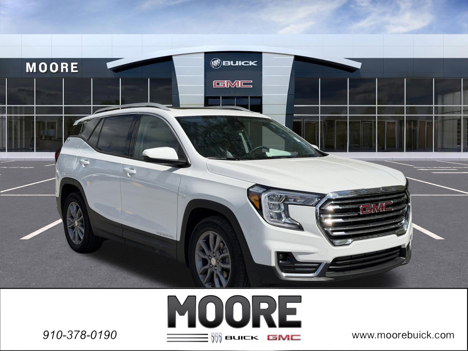 Used 2023 GMC Terrain SLT image 1