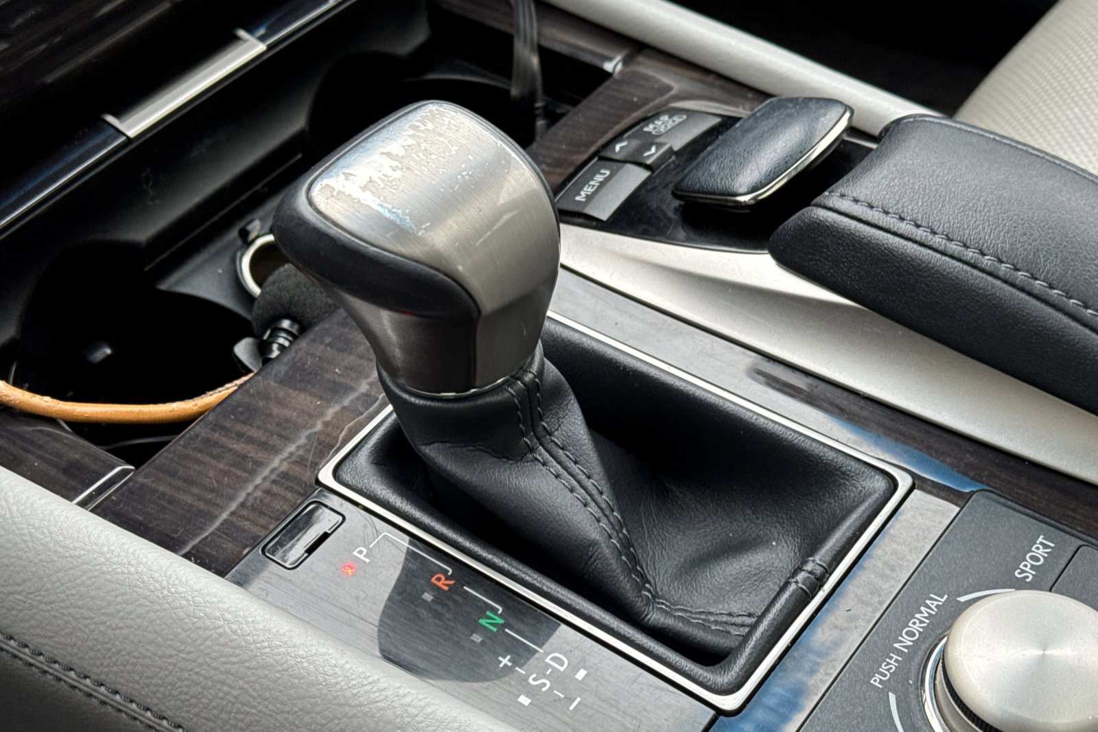 Used 2013 Lexus LS 460 w/ Comfort Pkg image 21