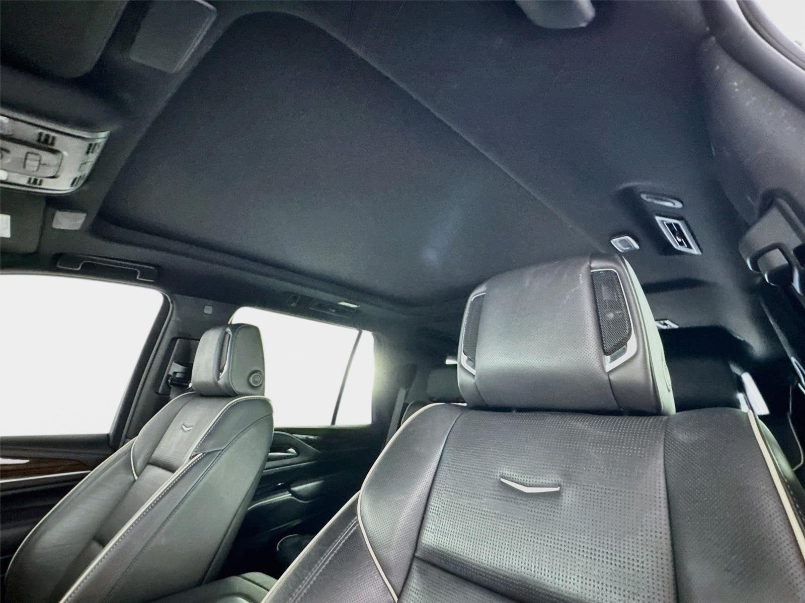Used 2023 Cadillac Escalade Premium Luxury RWD image 15