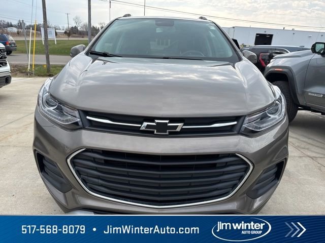 Used 2020 Chevrolet Trax LT w/ Driver Confidence Package image 4