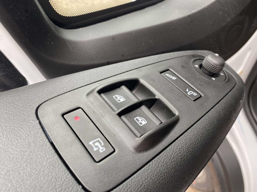 New 2026 RAM ProMaster 1500 w/ Convenience Group FWD image 11