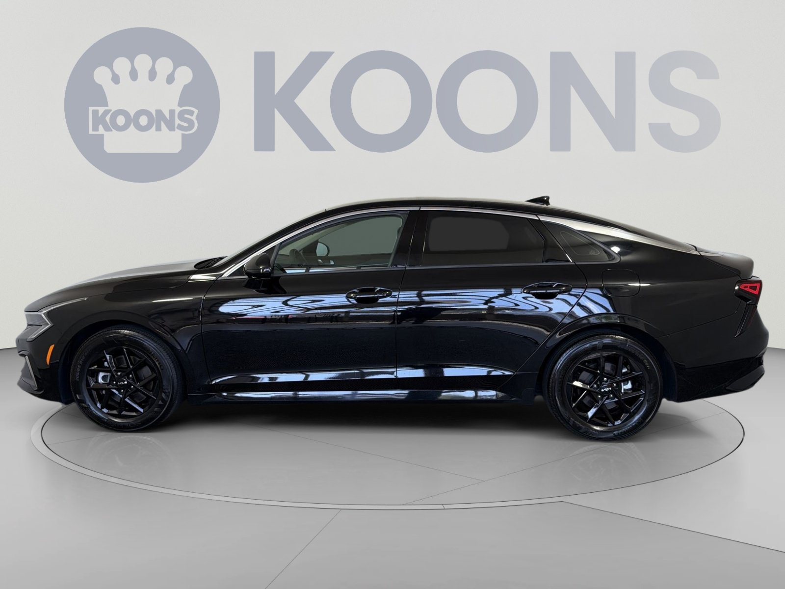 Used 2025 Kia K5 LXS FWD image 2