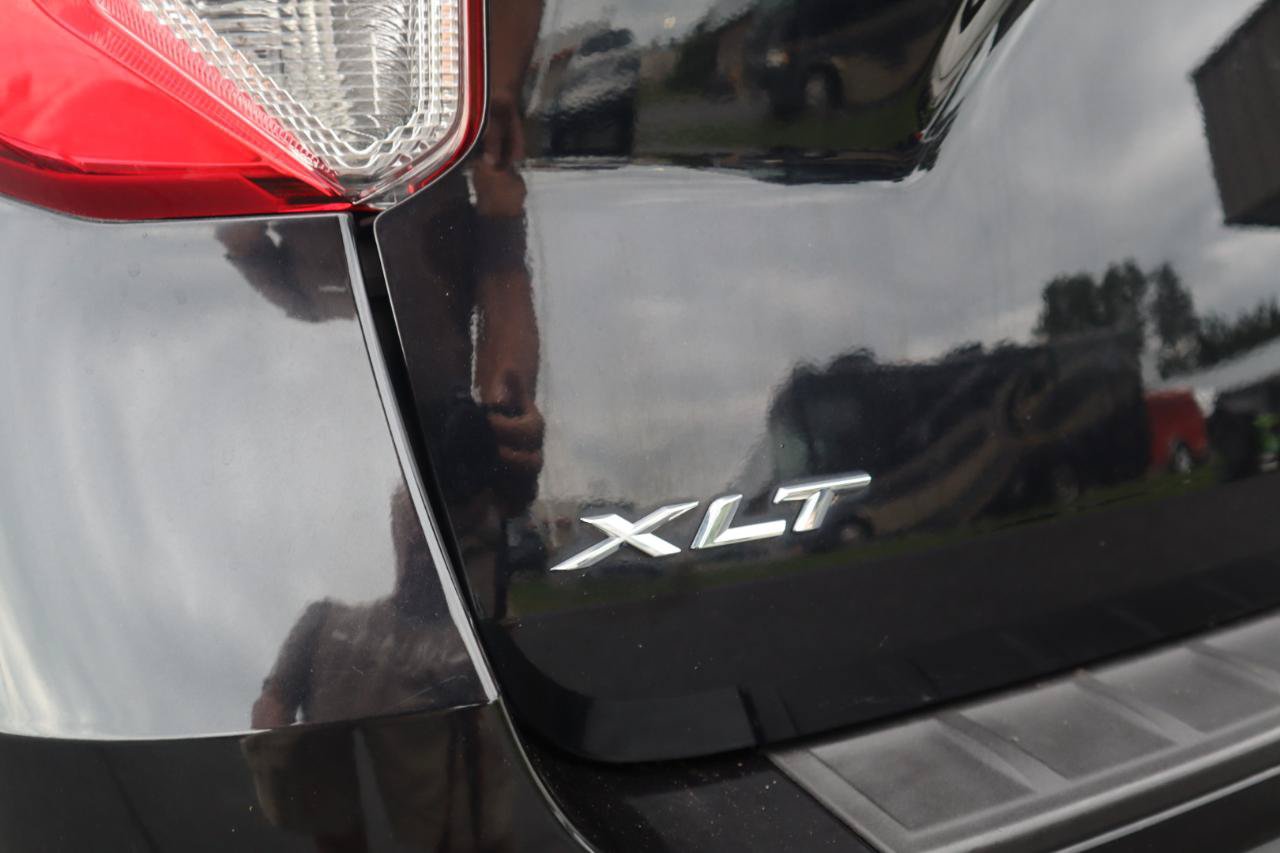 Used 2020 Ford Explorer XLT AWD/4WD image 28