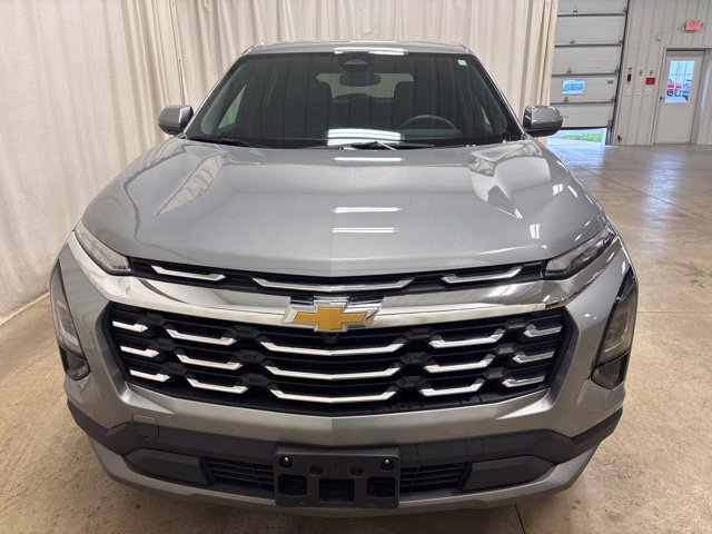 Used 2026 Chevrolet Equinox LT AWD/4WD image 9