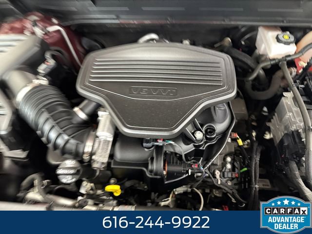 Used 2021 GMC Acadia SLT w/ Premium Package image 8