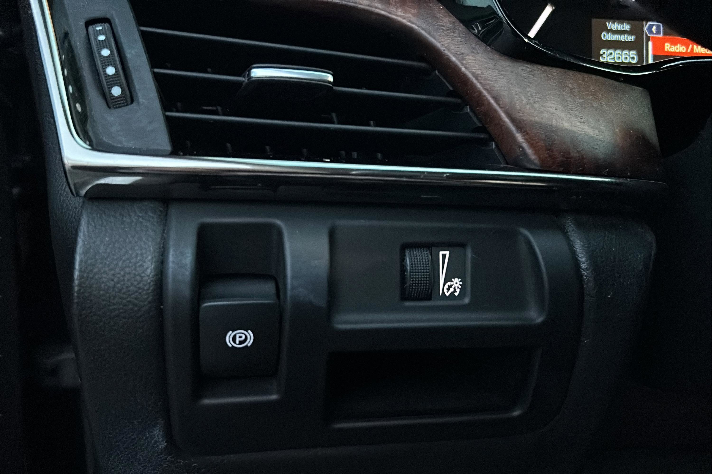 Used 2019 Cadillac CTS Luxury image 36