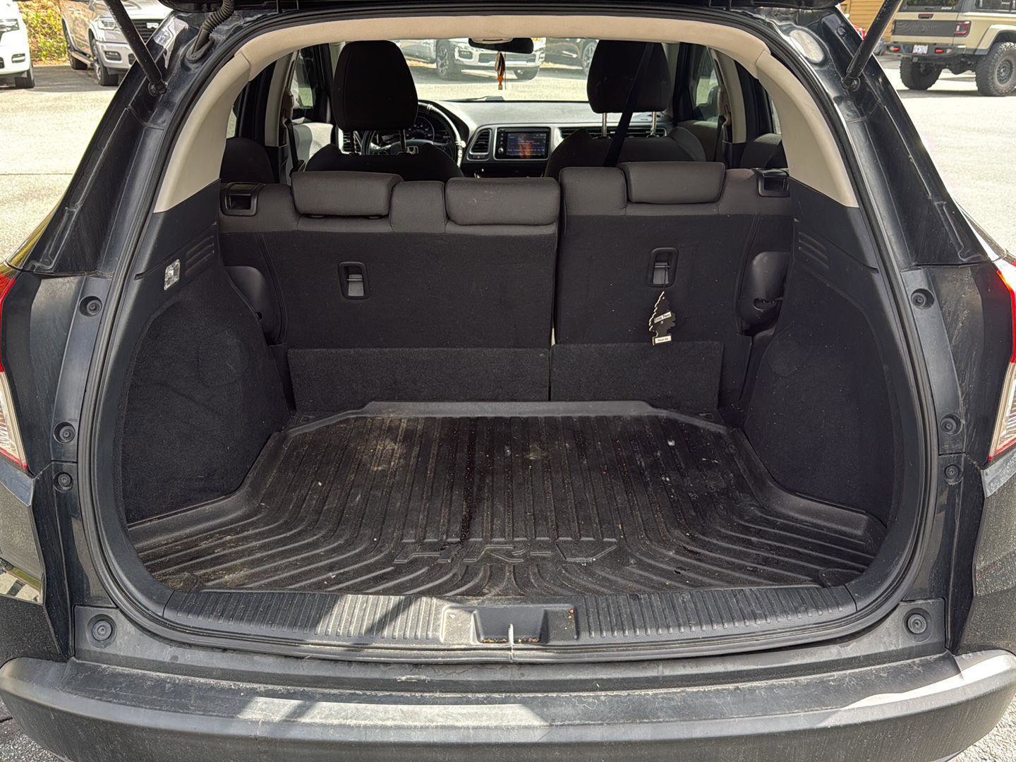 Used 2021 Honda HR-V EX image 7