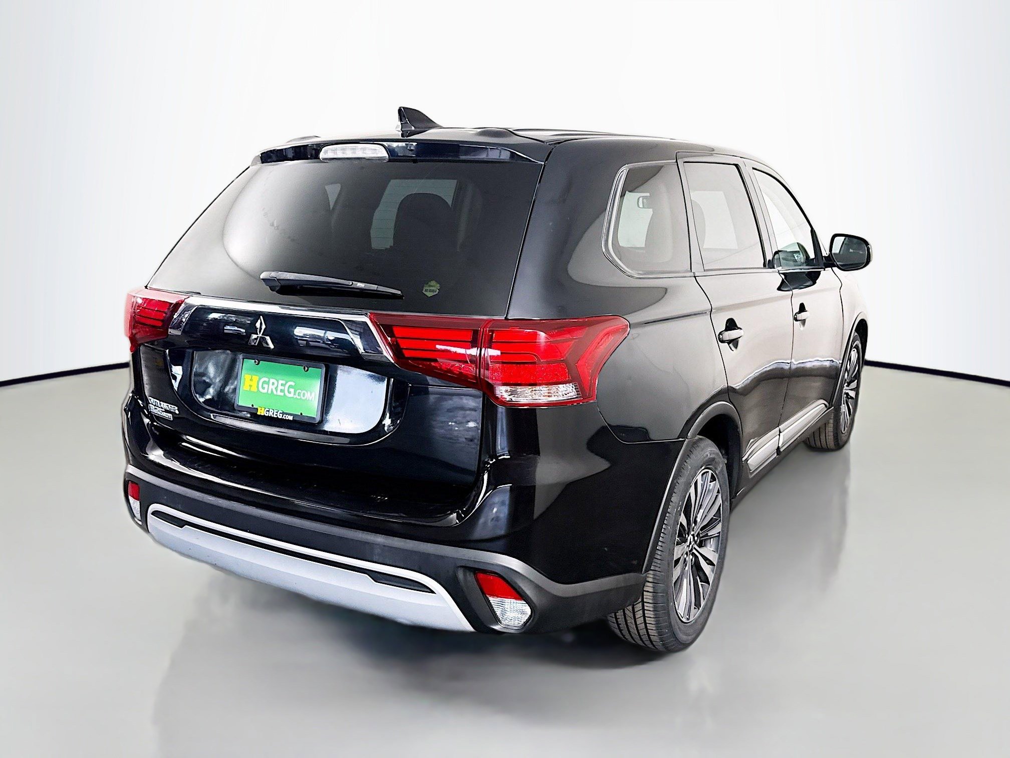 Used 2020 Mitsubishi Outlander ES image 10