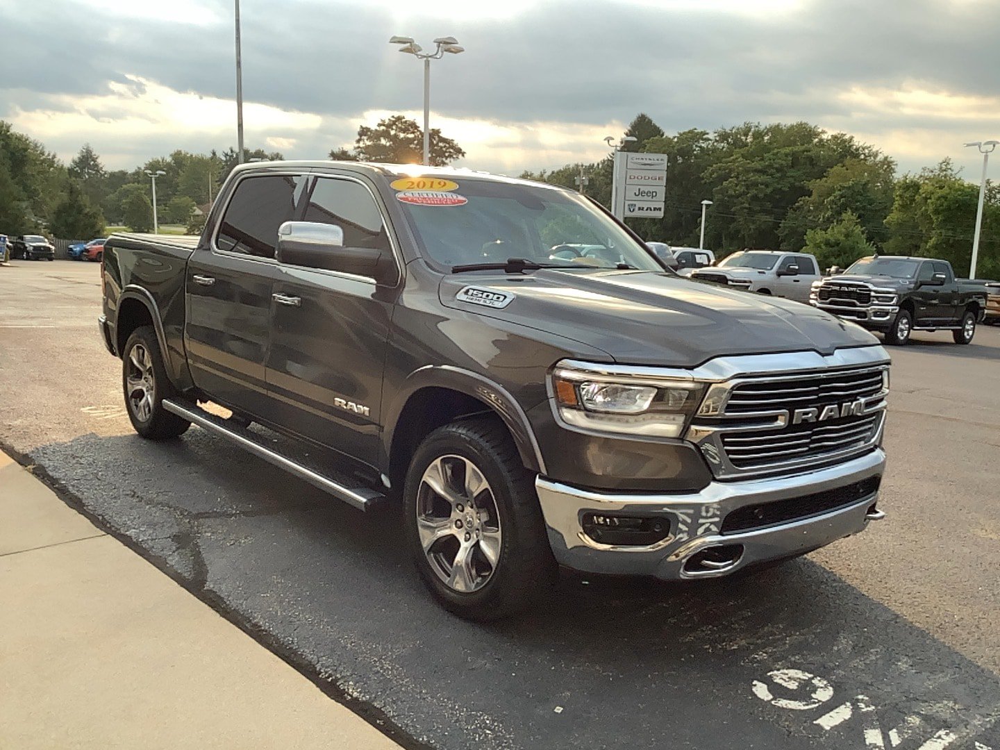 Certified 2019 RAM 1500 Laramie AWD/4WD image 3
