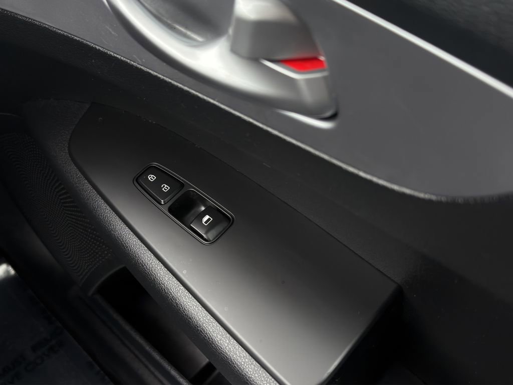 Used 2023 Kia Forte LXS image 15