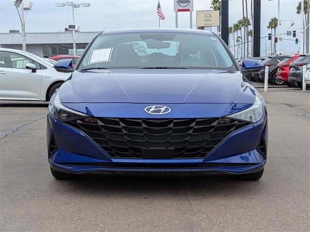 Used 2023 Hyundai Elantra SEL w/ Convenience Package image 2