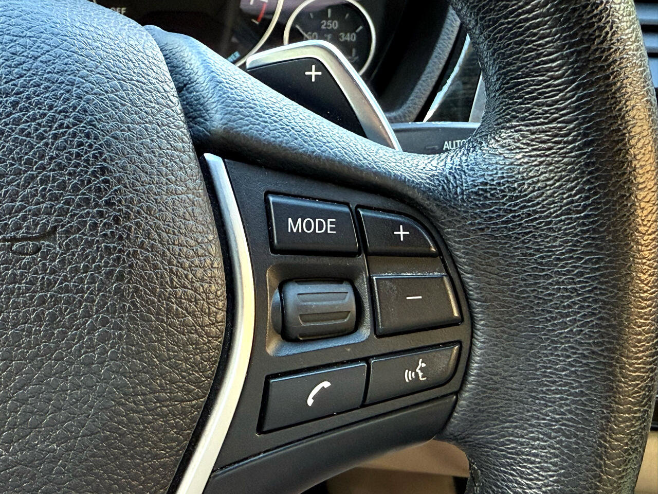 Used 2018 BMW 330e image 33