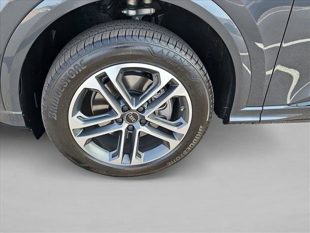 Certified 2025 Audi Q5 Premium w/ Convenience Package image 24