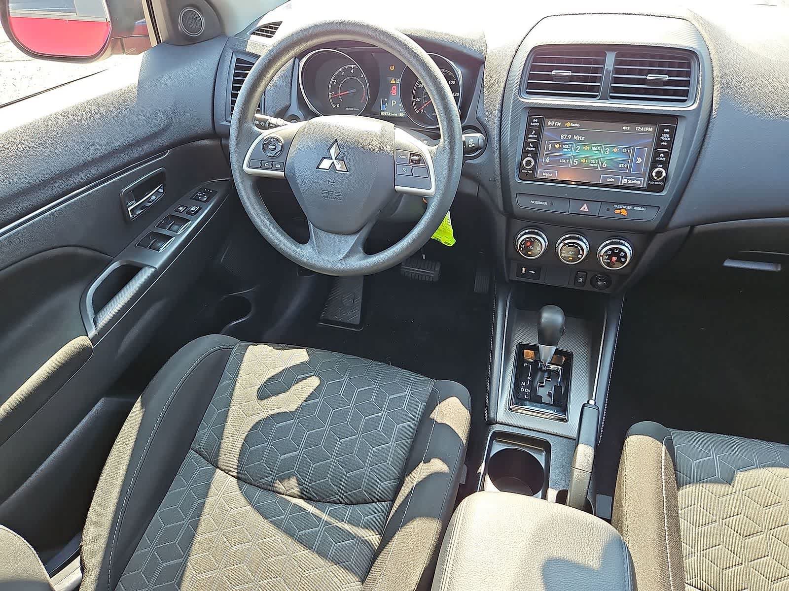 Used 2025 Mitsubishi Outlander Sport AWD image 10