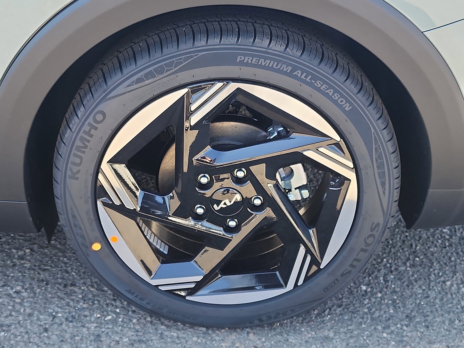 New 2025 Kia K4 EX image 5