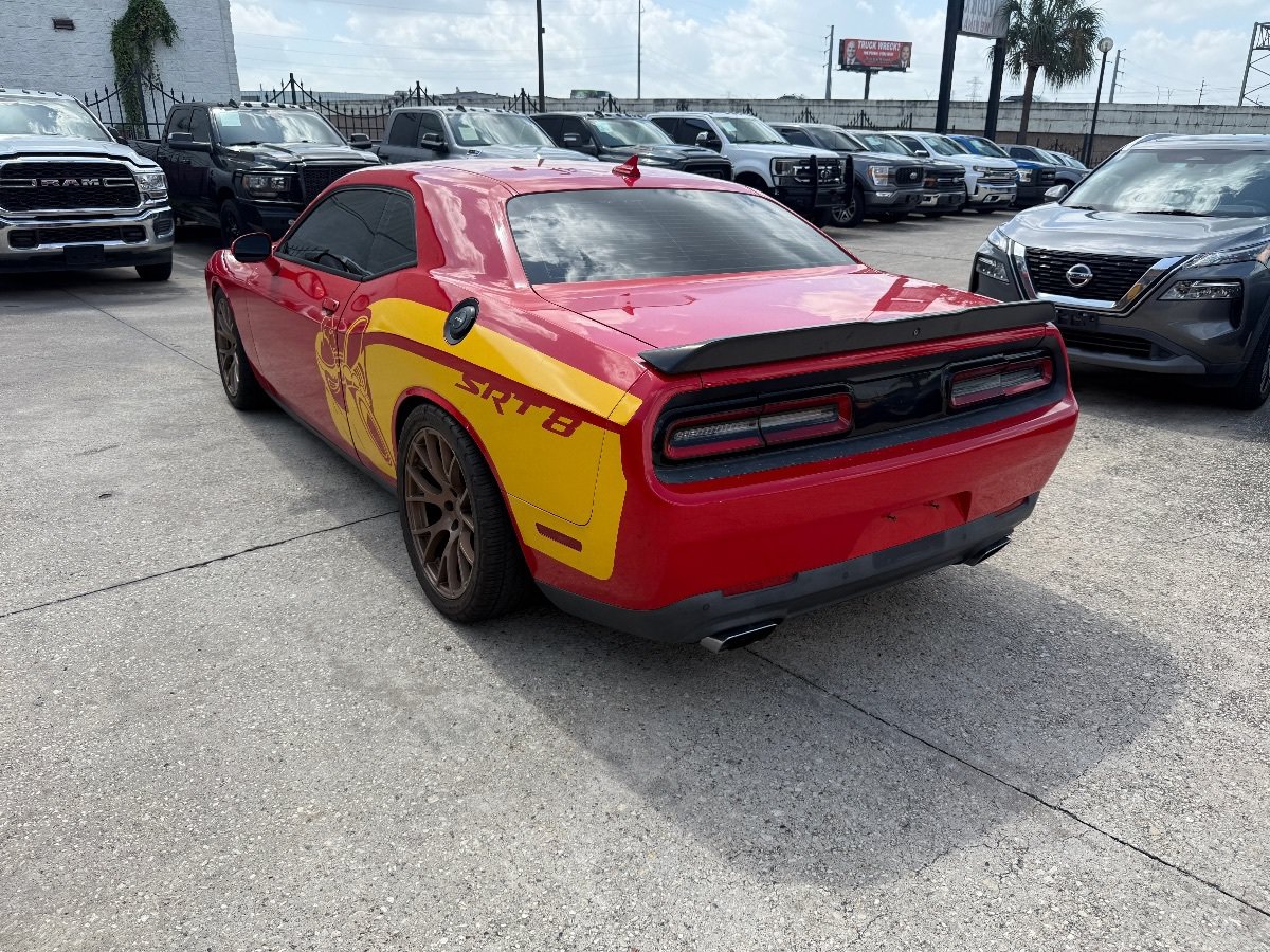 Used 2015 Dodge Challenger R/T Scat Pack RWD image 6