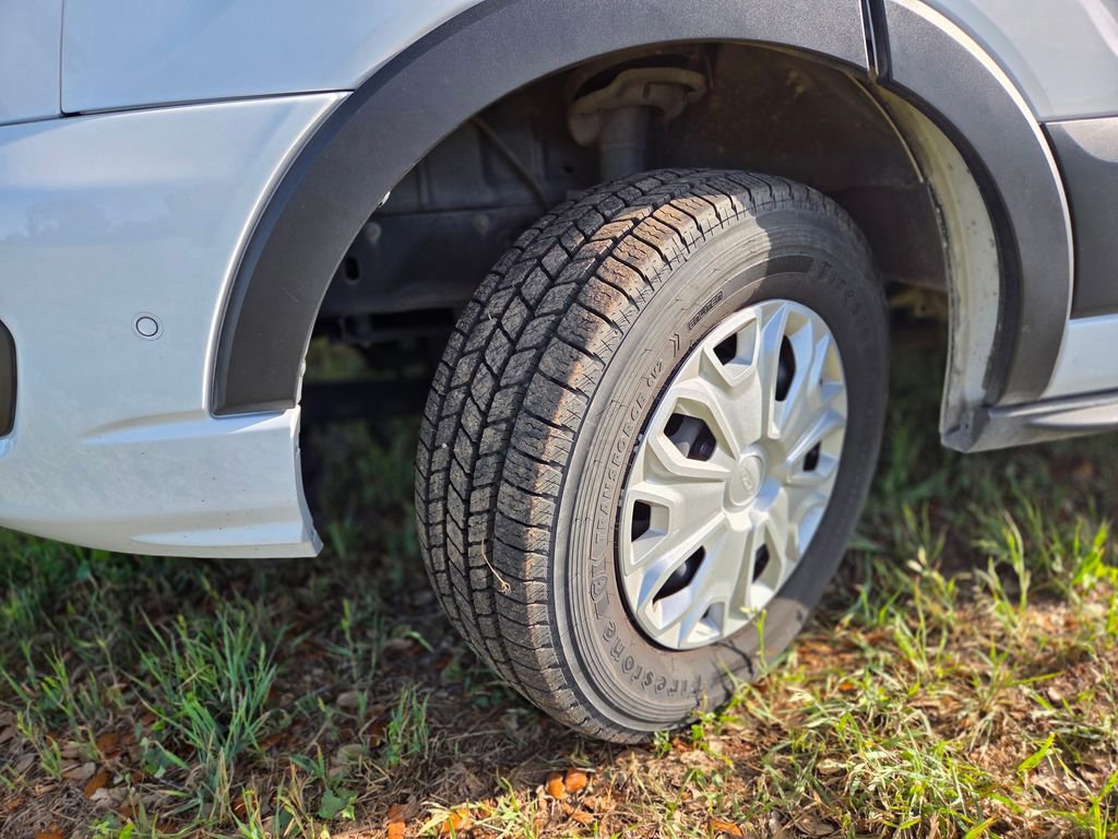 Used 2021 Ford Transit 350 XLT image 28