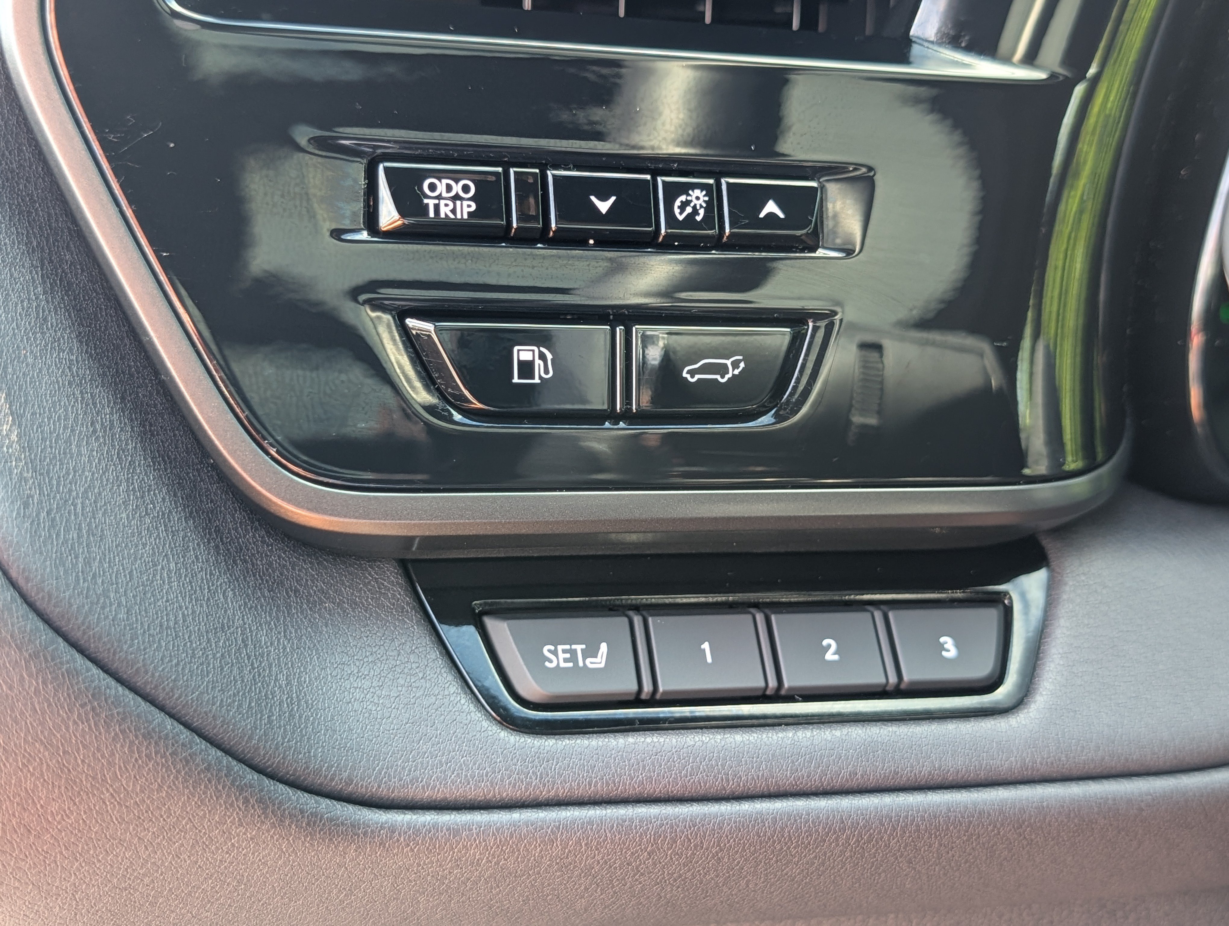 Certified 2025 Lexus TX 350 AWD w/ Technology Package image 25