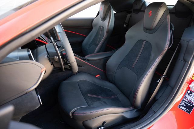 Certified 2025 Ferrari Roma Spider image 33