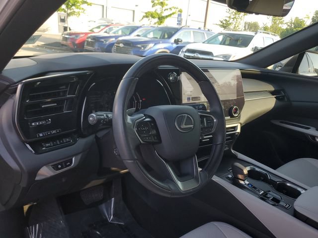 Used 2023 Lexus RX 350 Premium w/ Accessory Package FWD image 20