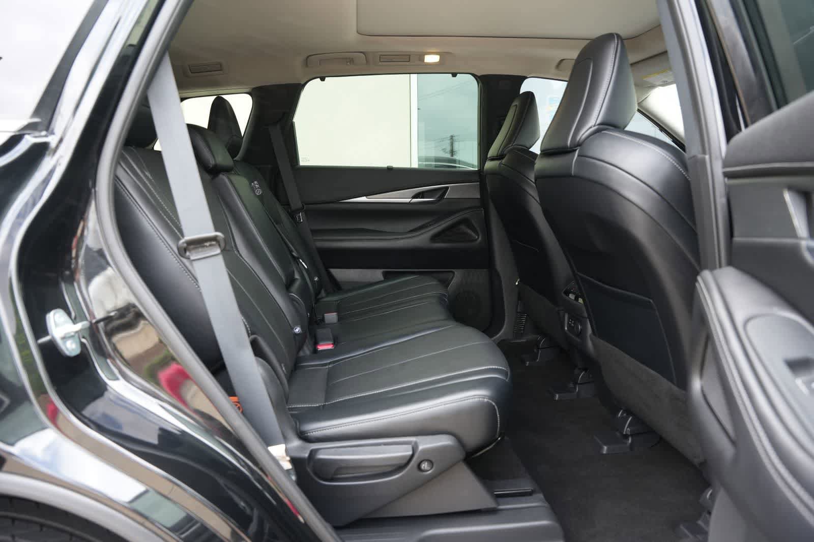Certified 2023 INFINITI QX60 Luxe w/ Cargo Package image 21