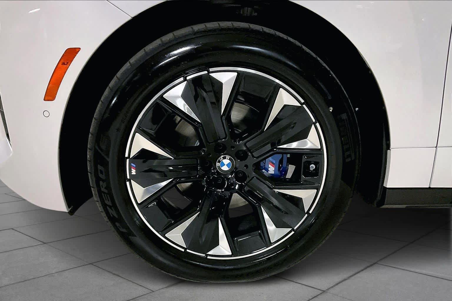 New 2026 BMW iX xDrive45 w/ M Sport Package image 11