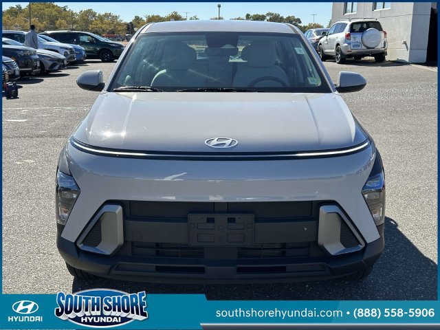 Certified 2024 Hyundai Kona SE AWD/4WD image 2