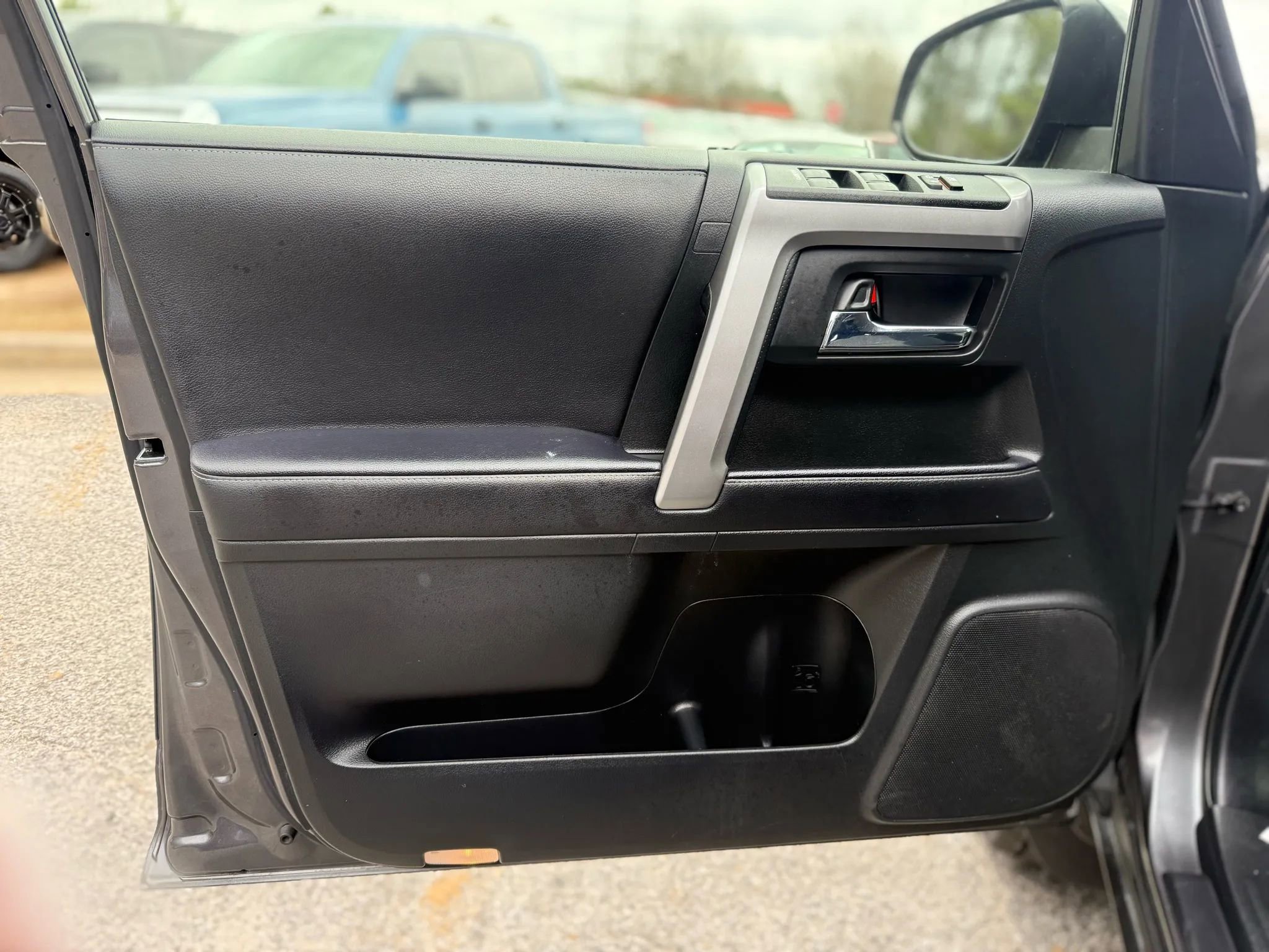 Used 2022 Toyota 4Runner SR5 image 45