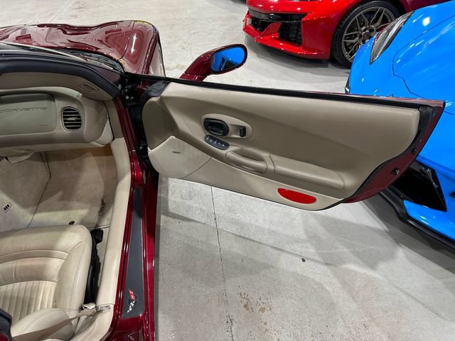 Used 2003 Chevrolet Corvette Coupe w/ Preferred Equipment Group RWD image 26