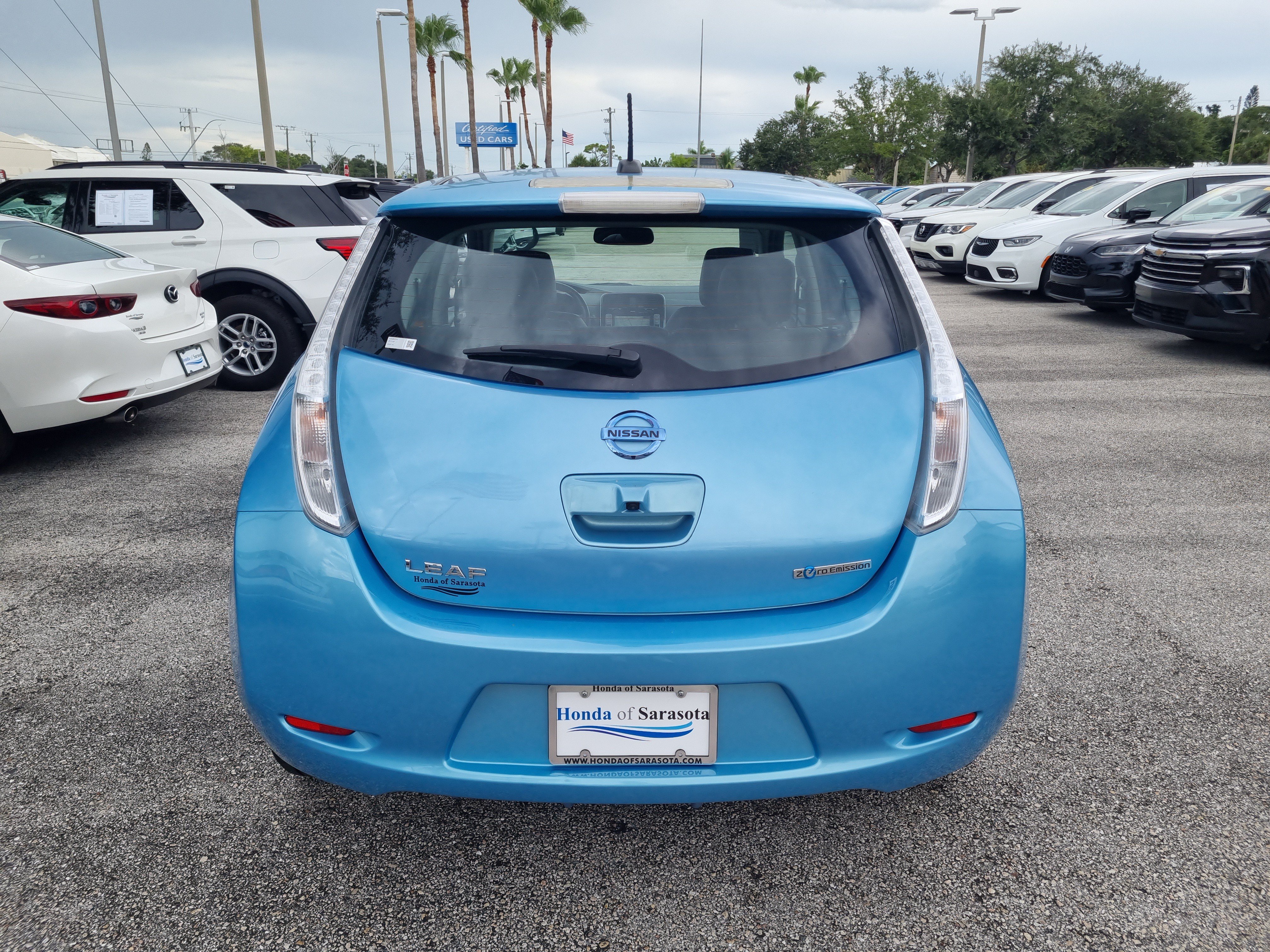 Used 2015 Nissan Leaf SL FWD image 6