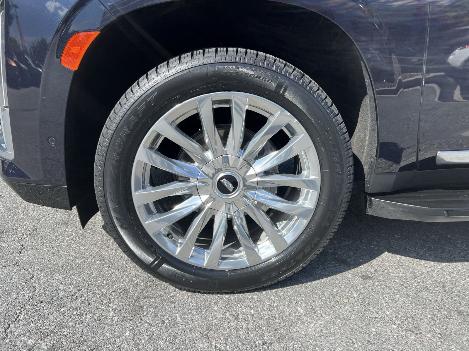 Used 2023 Cadillac Escalade Premium Luxury w/ LPO, Floor Liner Package AWD/4WD image 12
