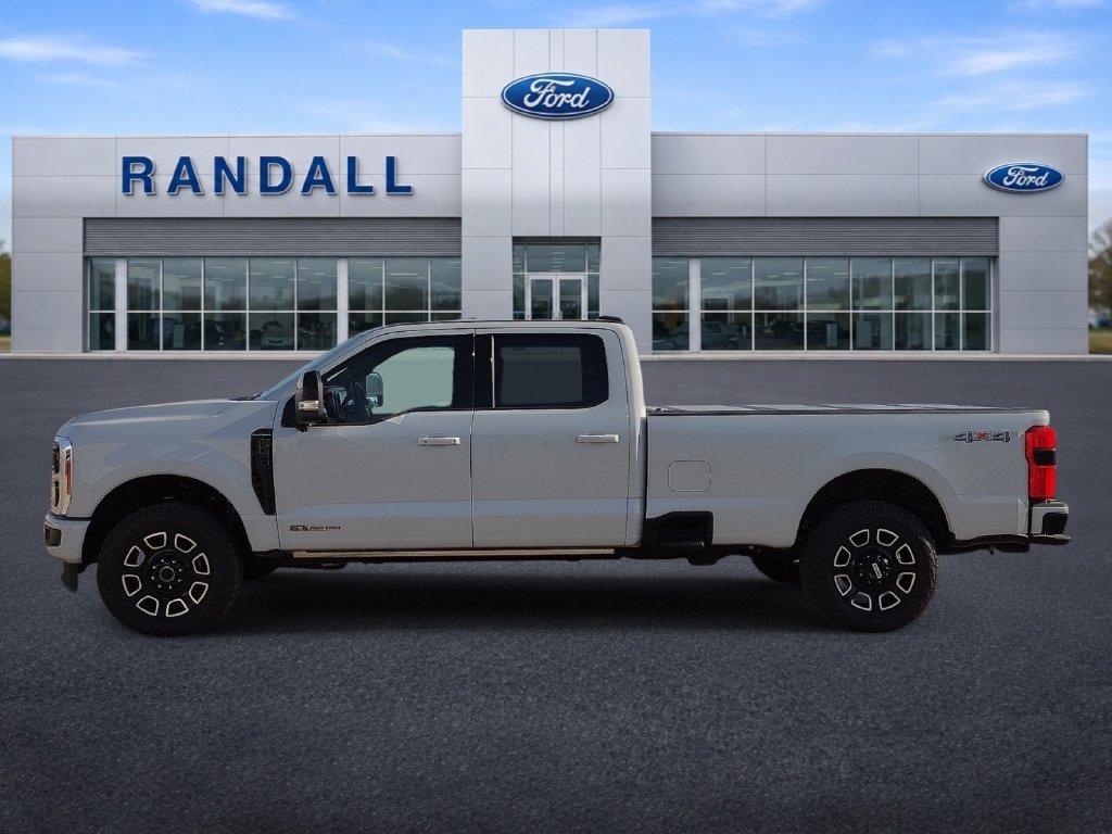 Used 2026 Ford F250 Platinum AWD/4WD image 3