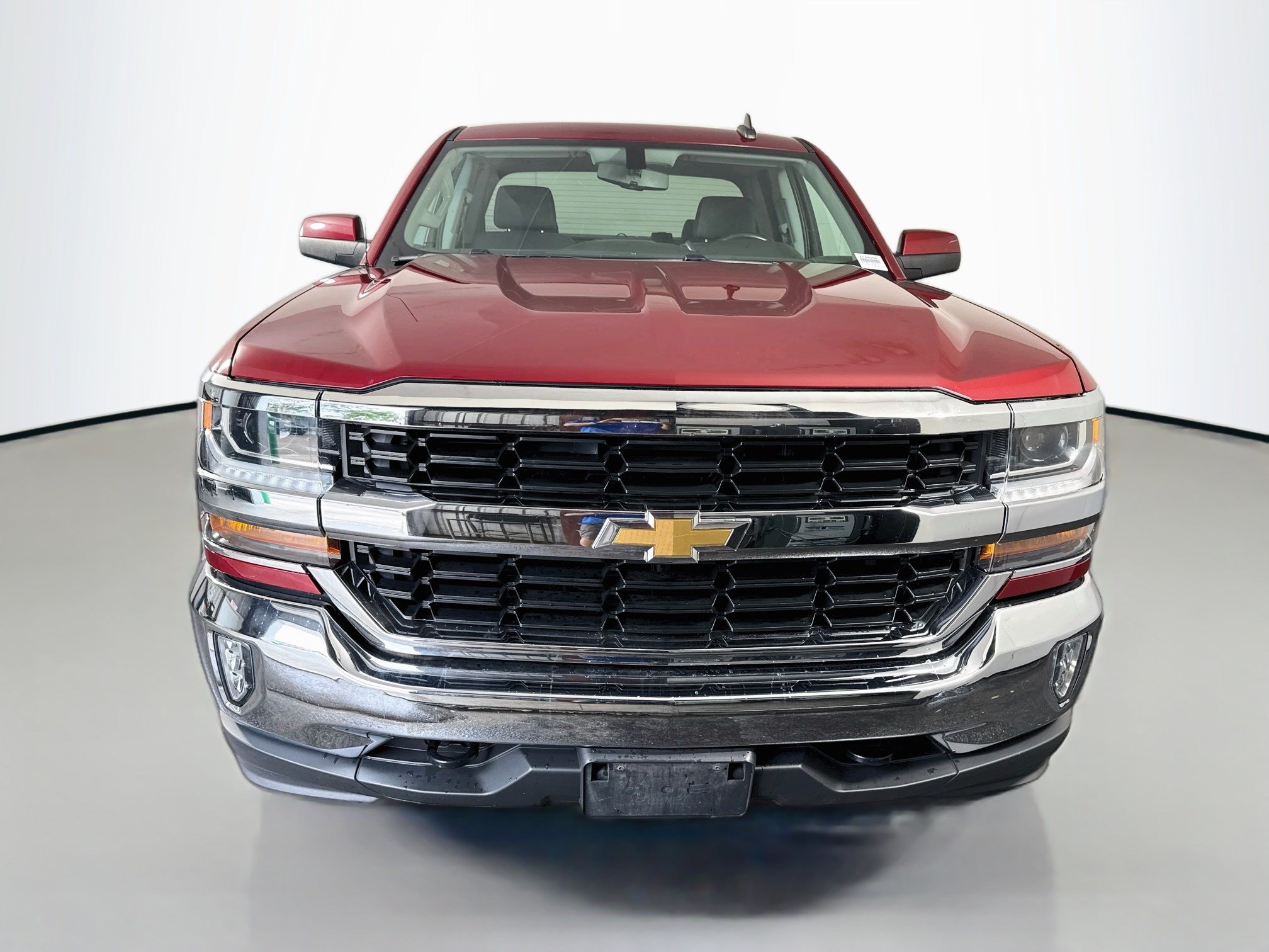 Used 2018 Chevrolet Silverado 1500 LT w/ All Star Edition AWD/4WD image 2
