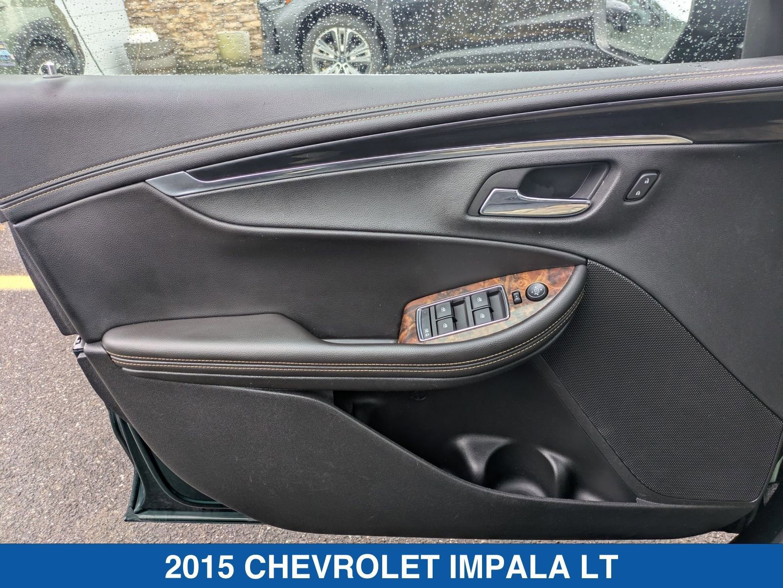 Used 2015 Chevrolet Impala LT w/ Convenience Package image 12